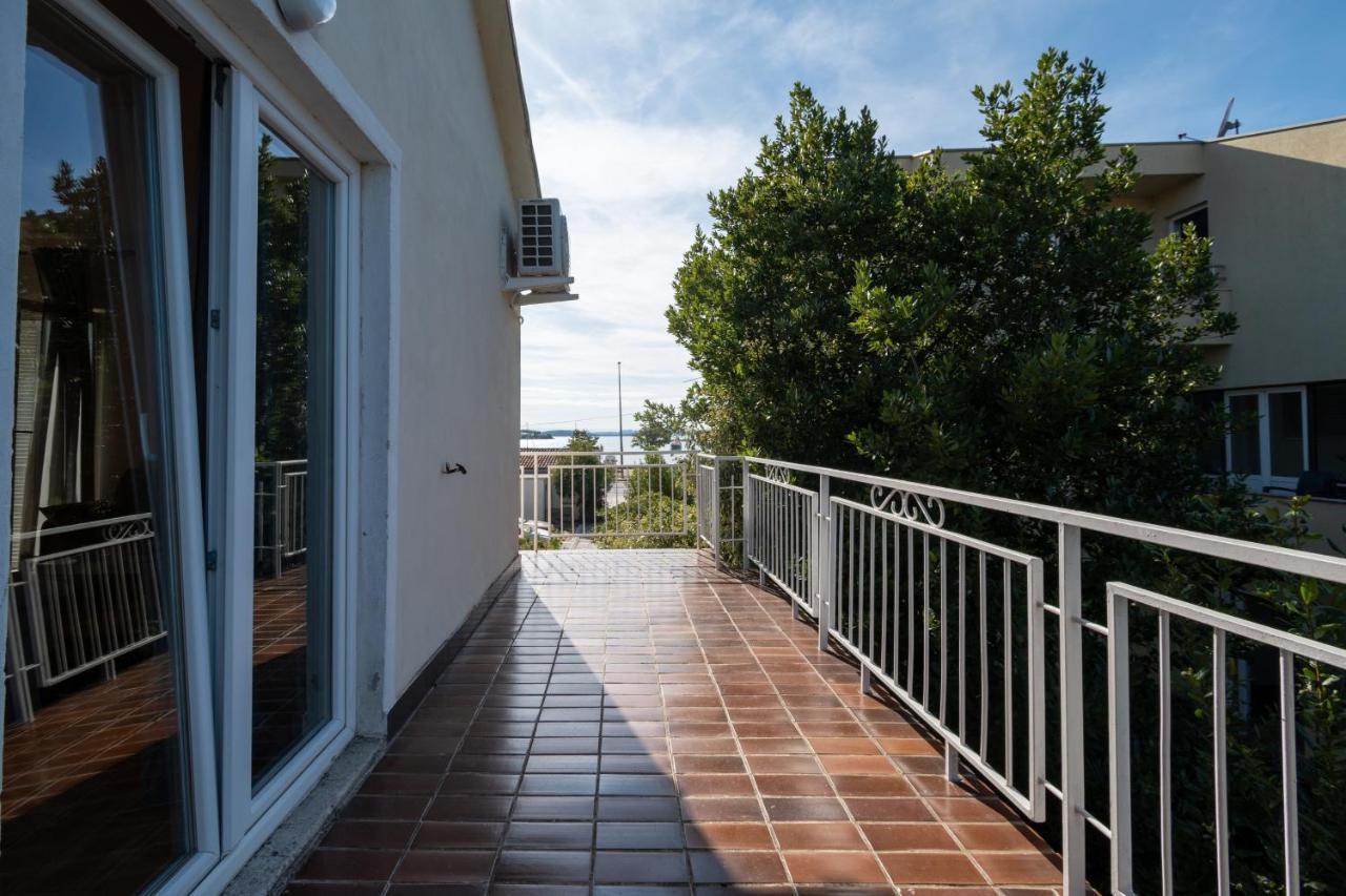 Apartments By The Sea Sukosan, Zadar - 5863 外观 照片