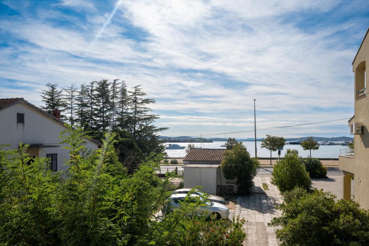 Apartments By The Sea Sukosan, Zadar - 5863 外观 照片